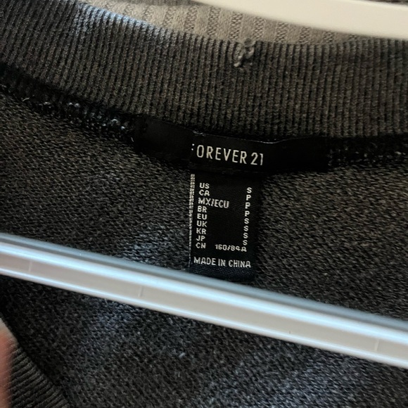 Forever 21 long sleeve top - Picture 3 of 3